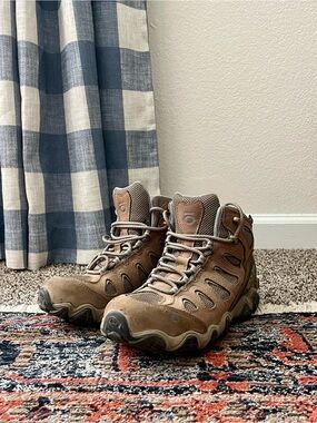 Oboz Sawtooth Hiking Boots